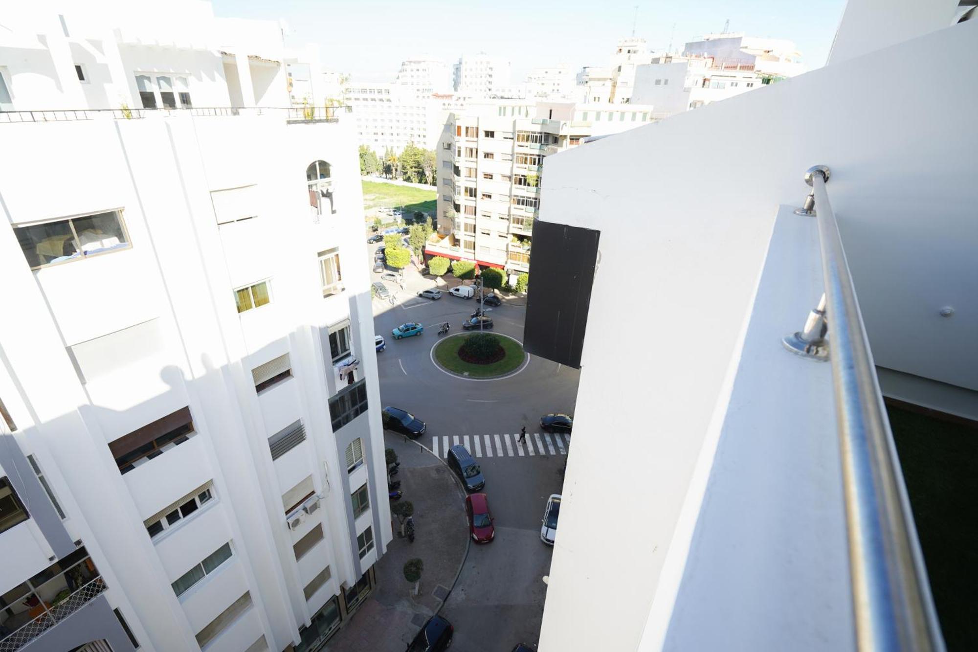 Appartement With Terasse 5 Min To Tanger Marina-Free Parking Buitenkant foto